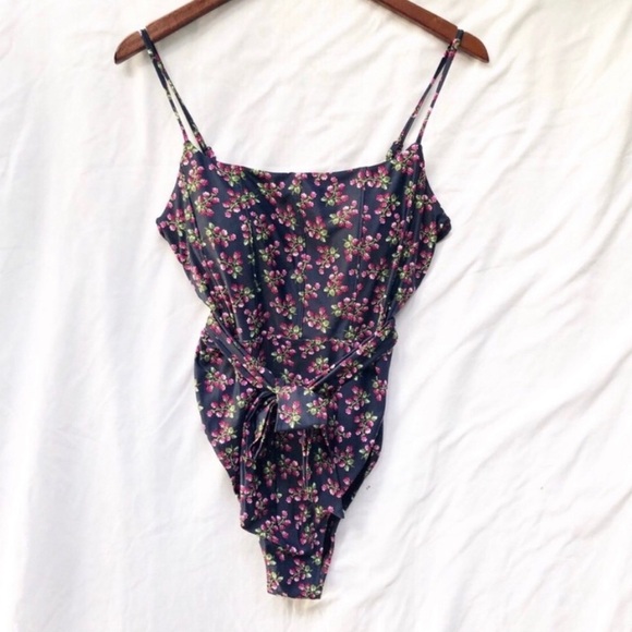 J.CREW | NWT TOPSTITCHED TIE WAIST ONE PIECE IN TWILIGHT BERRY SIZE 12 - Picture 4 of 11